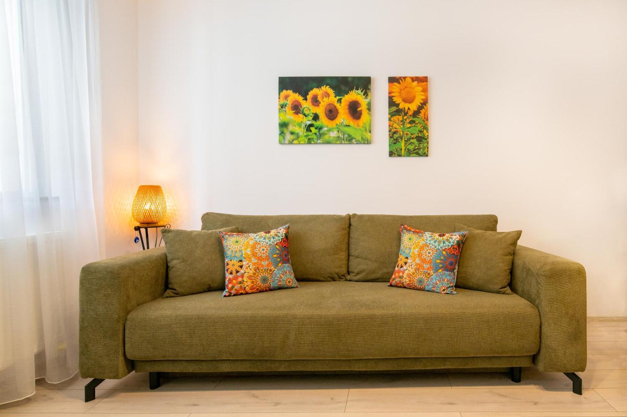 Springhome - Cozy Apartment With Balcony & Parking Brașov Exterior foto